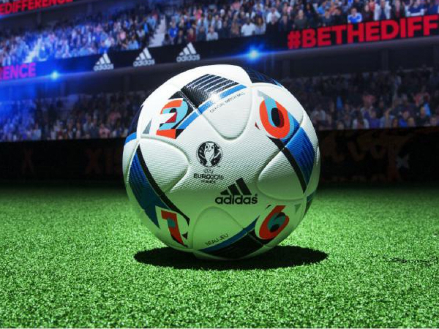 Le ballon officiel de l&#039;Euro 2016 par adidas