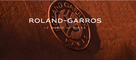 Rolex entretient une relation particulière avec Roland-Garros puisqu’elle est Partenaire Premium et Montre Officielle du tournoi.