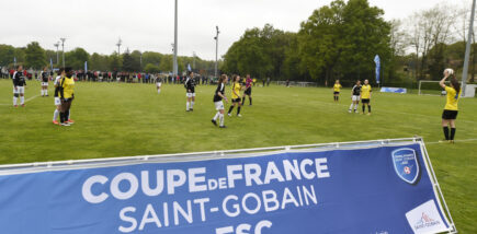 [Guide des Agences et des Prestataires] QUARTERBACK MOUILLE LE MAILLOT POUR LE GROUPE SAINT-GOBAIN