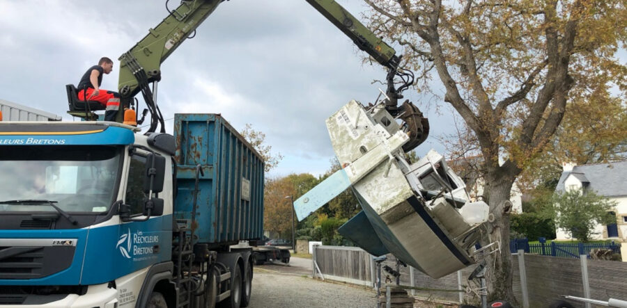 LA FFVOILE LANCENT UNE CAMPAGNE DE RECYCLAGE AVEC L'APER