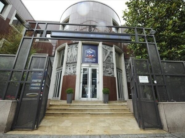 FFF : M6 et Canal+ remportent l'appel d'offre