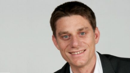 "S’assurer d’avoir les moyens financiers de cette aventure avant de candidater"