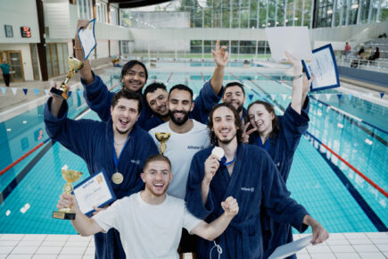 [Allianz France] Allianz France se mobilise pour permettre aux jeunes d’apprendre à nager et lance une campagne de sensibilisation avec la complicité de l’influenceur Michou