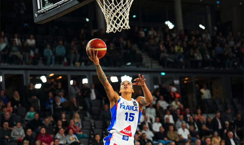 [FDJ X FF Basketball] FDJ renforce son partenariat avec la Fédération Française de Basket-Ball et devient partenaire officiel des équipes de France