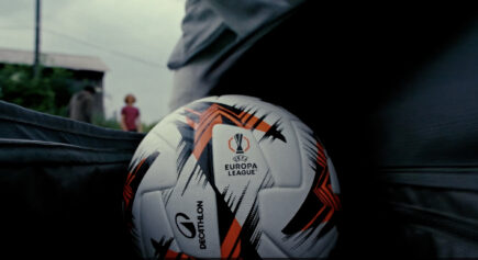 [LAFOURMI] Annonce sa collaboration avec DECATHLON pour le lancement des ballons officiels de l’UEFA Europa League et l’UEFA Conference League