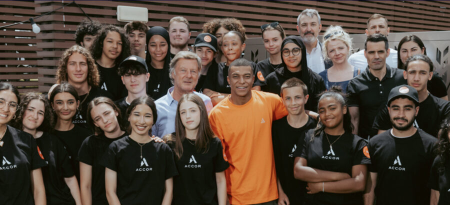 [ Accor ] Kylian Mbappé et Accor s’associent pour les générations futures