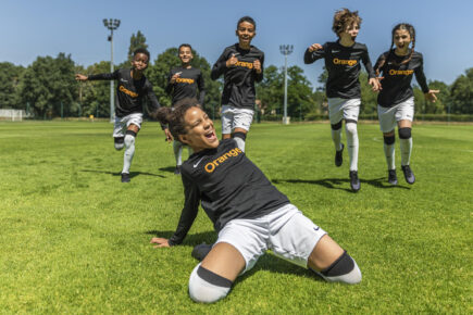 [Orange x SportEasy] Orange s'associe à SportEasy pour sensibiliser les joueurs à l’Education au Numérique