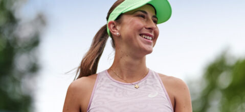 [ASICS] ASICS lance la campagne "move your body, move your mind" portée par le titre "Good vibrations" des beach boys