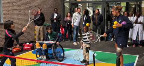 [FF Tennis] Inauguration d’un terrain permanent d'Urban tennis à l’Hôpital Pédiatrique de Réadaptation Alice Blum Ribes à Montreuil.